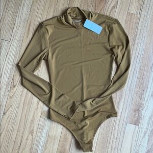 Abercrombie & Fitch Brown Long Sleeve Fitted Bodysuit with Mandarin Collar